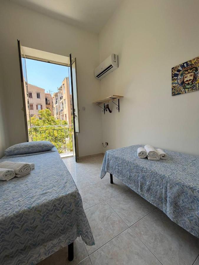 Al Cortile Di Maqueda Apartamento Palermo Exterior foto