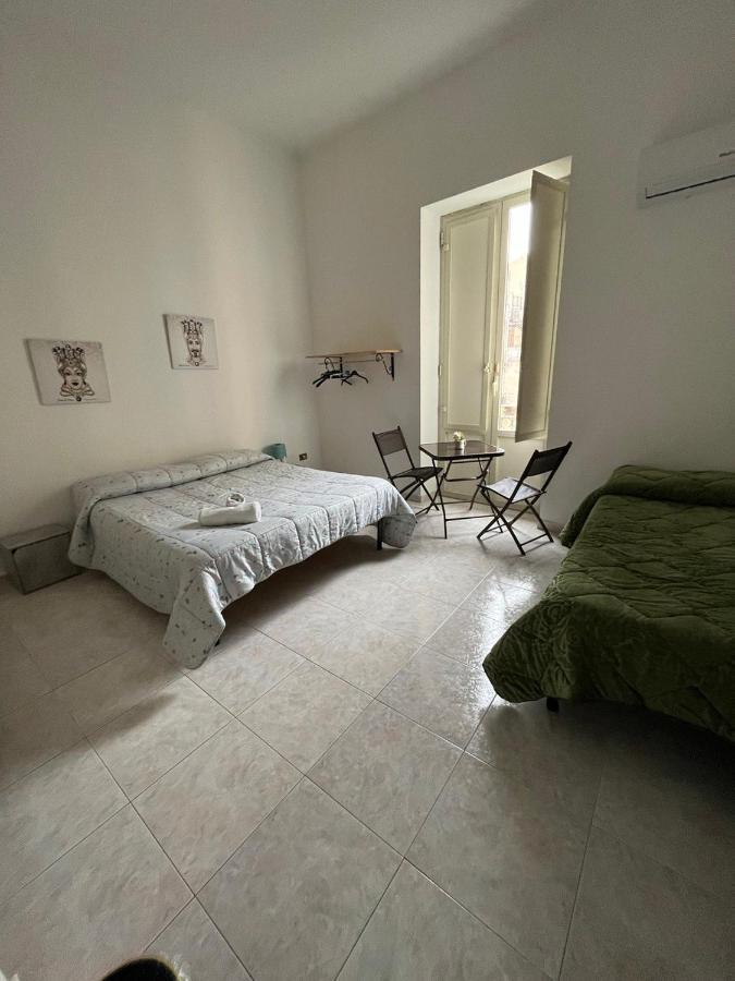 Al Cortile Di Maqueda Apartamento Palermo Exterior foto